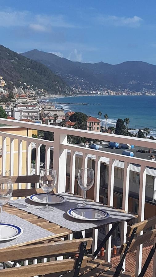 ライグエーリア Spectacular Sea View - 3 Minutes Walk From The Seaヴィラ エクステリア 写真