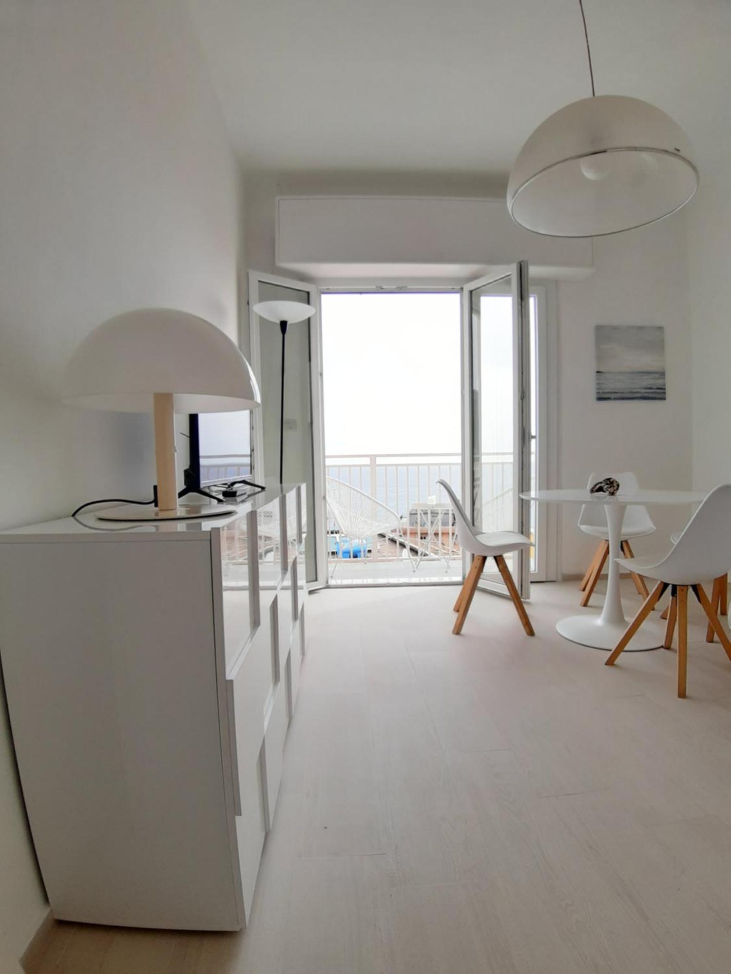 ライグエーリア Spectacular Sea View - 3 Minutes Walk From The Seaヴィラ エクステリア 写真