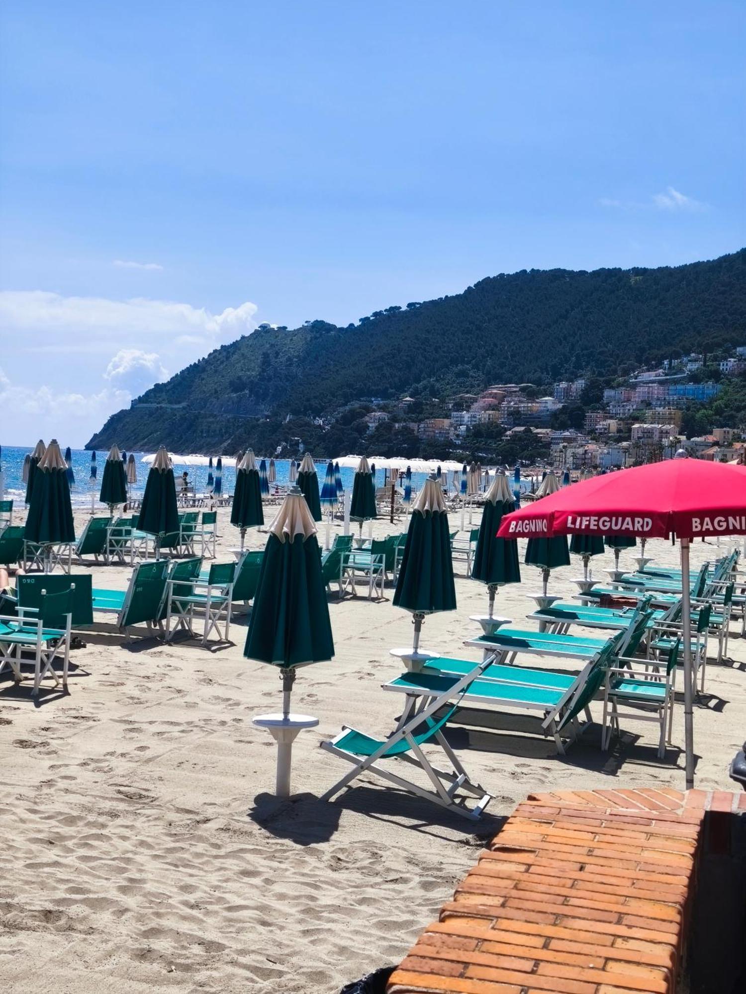 ライグエーリア Spectacular Sea View - 3 Minutes Walk From The Seaヴィラ エクステリア 写真